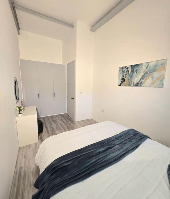 Appartamento Modern Duplex Penthouse Panoramic Views & Parking Bradford  Esterno foto