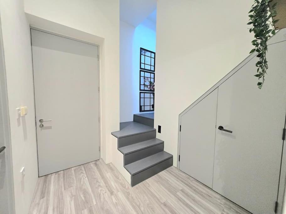 Appartamento Modern Duplex Penthouse Panoramic Views & Parking Bradford  Esterno foto
